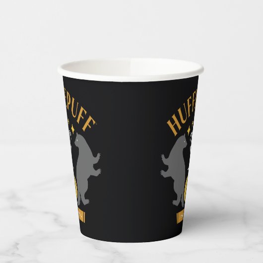 Gobelets En Papier HUFFLEPUFF™ Badger and Cup House Pride Graphisme (Gauche)