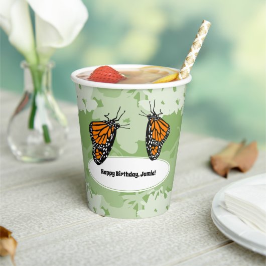 Gobelets En Papier Joyeuses tasses de papier vert à papillon Monarque (Insitu)