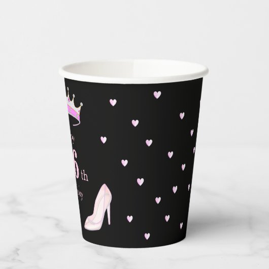 Gobelets En Papier Joyeux 16e anniversaire en noir et rose (Gauche)