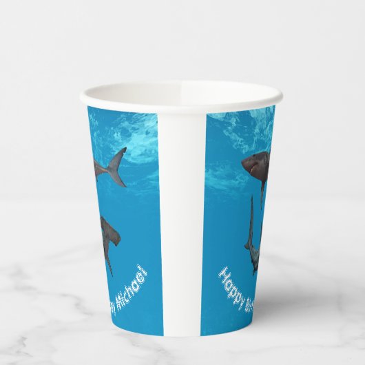 Gobelets En Papier Joyeux requin d'anniversaire Grand marteau blanc (Gauche)