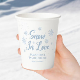 Gobelets En Papier La neige bleue en amour Bachelorette d'hiver