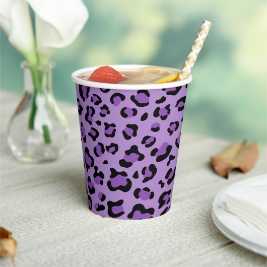 Gobelets En Papier Leopard Print, Léopard Spots, Purple Leopard (Insitu)