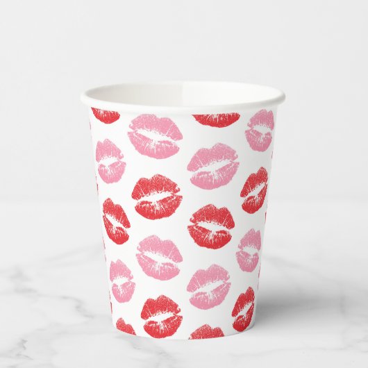 Gobelets En Papier Lèvres rouges et roses, Motif des lèvres, bâton à (Gauche)