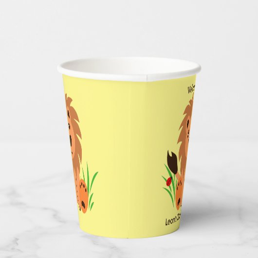 Gobelets En Papier Lion mignon dans l'herbe avec coccinelle, annivers (Droite)