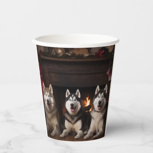 Gobelets En Papier Malamute en Alaska près de la cheminée Noël (Recto)