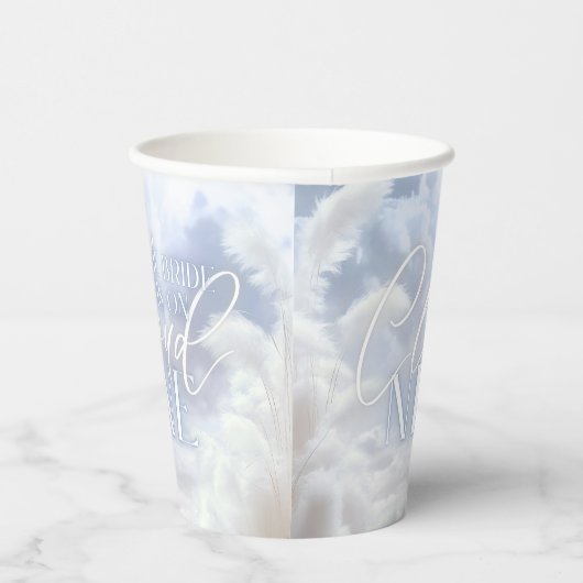 Gobelets En Papier Moderne Sur Cloud Neuf 9 Fête des mariées Pampas (Droite)