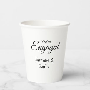 Gobelets En Papier Nous sommes un couple fiancé nom romantique simple