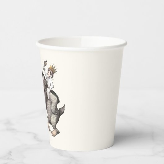 Gobelets En Papier Où les choses sauvages sont des caractères (Gauche)