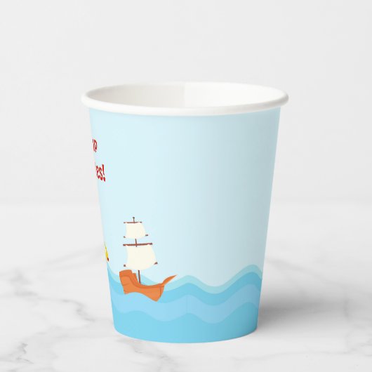 Gobelets En Papier Petit garçon afro-américain pirate en rouge (Gauche)