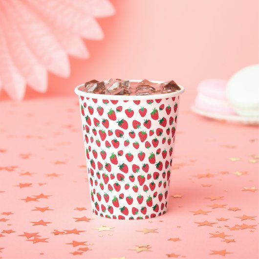 Gobelets En Papier Plein de fraises (Insitu)