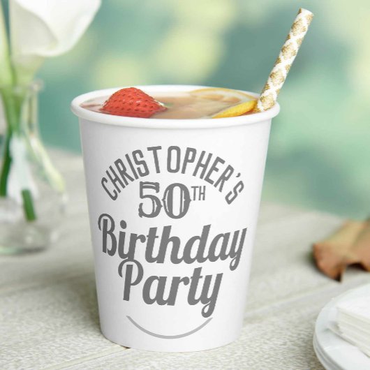 Gobelets en papier pour la célébration des 50 ans