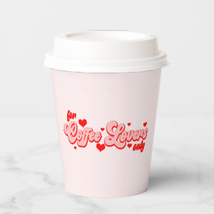 Gobelets En Papier Pour Les Amateurs De Café Seulement Coeurs Rouges