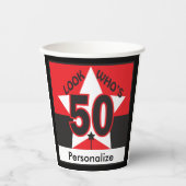 Gobelets En Papier Regardez qui a 50 ans | 50e anniversaire (Recto)