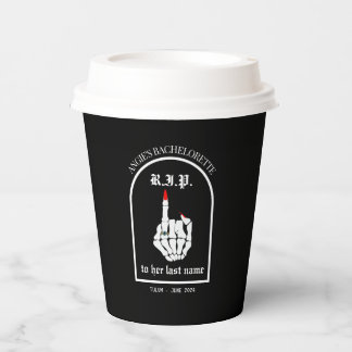 Gobelets En Papier Repose en paix sur son nom Bachelorette Party tass
