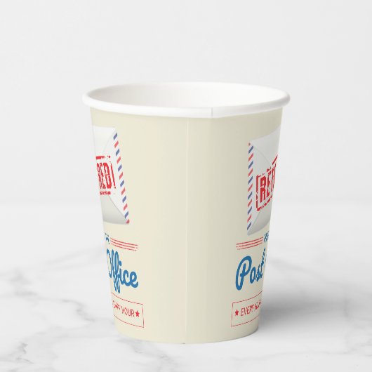 Gobelets En Papier Retraité Poste Travailleur Mailman Parti de retrai (Droite)