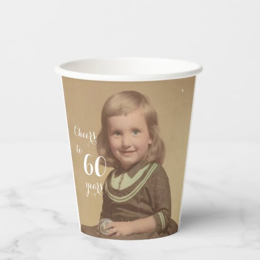 Gobelets En Papier Salutations à 60 ans ! Photo (Recto)