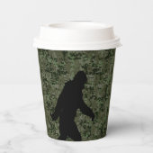 Gobelets En Papier Silhouette Bigfoot sur Camouflage numérique Woodla (Verso)