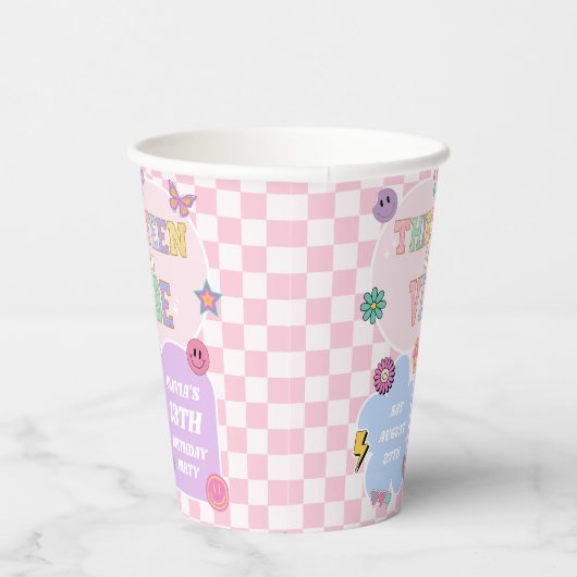 Gobelets En Papier Treize A Vibe Preppy Patch 13e fête d'anniversaire (Droite)