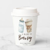 Gobelets En Papier Un bébé brasse une bouteille Baby shower café (Verso)