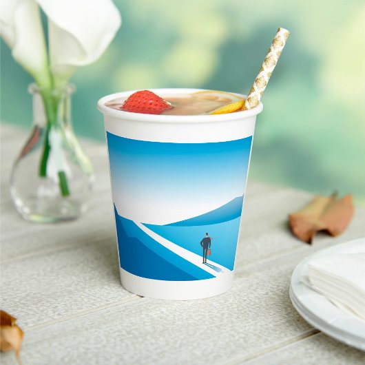 Gobelets En Papier Un Homme D'Affaires À La Recherche D'Un Chemin D'A