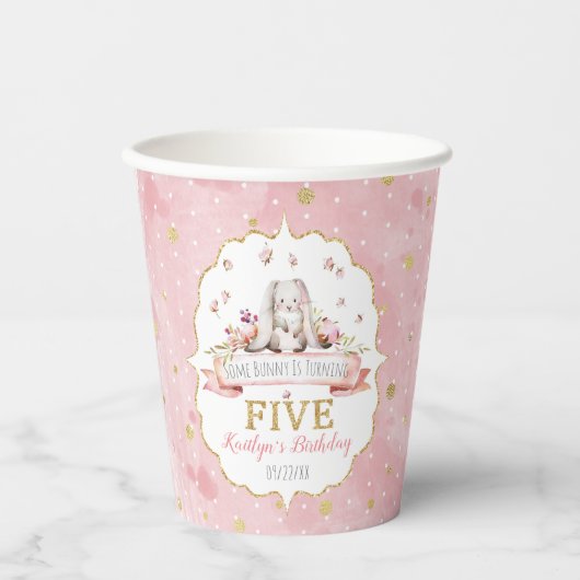 Gobelets En Papier Un lapin atteint le cinquième anniversaire (Recto)