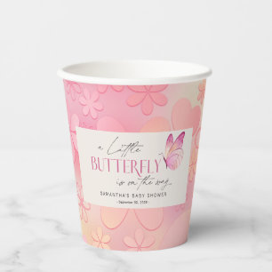 Gobelets En Papier Un petit papillon est sur le Baby shower Way