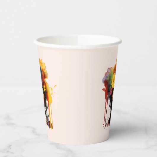 Gobelets En Papier Une femme afro-américaine avec les cheveux d'afro- (Gauche)