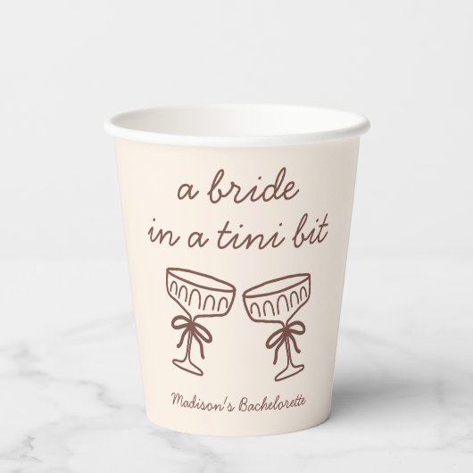 Gobelets En Papier Une Mariée Dans Un Tout Petit Martini Espresso de (Verso)