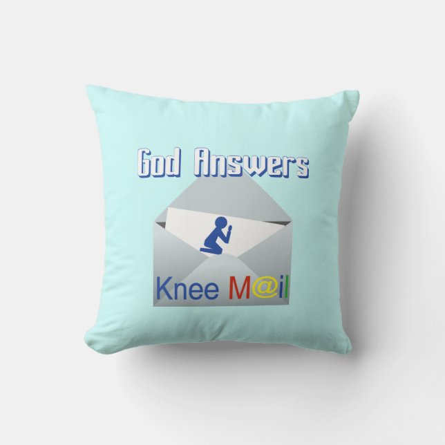 God Answers Knee Mail Sierkussen (Voorkant)