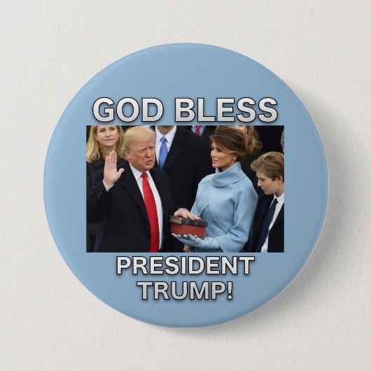 God Bless President Trump Button (Voorkant)