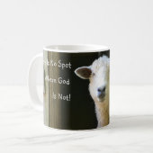 God is overal schaap koffiemok (Voorkant links)