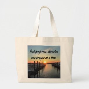 GOD VOERT WONDEREN UIT, ÉÉN GEBED PER KEER GROTE TOTE BAG