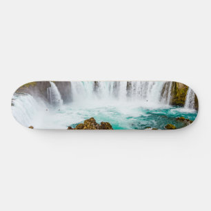 Godafoss waterval, IJsland Skateboard