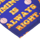 Gods timing is altijd goed. Gesmolten Afbeelding Tafelkleed (Gekanteld)