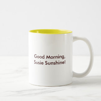 Goedemorgen, Susie Sunshine. Tweekleurige Koffiemok