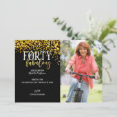 Gold 40 et fabuleux 40e anniversaire Invitations d (Debout devant)