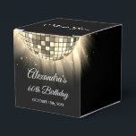 Gold 60th Birthday Party 70's Disco Ball<br><div class="desc">Faites de votre séjour une expérience inoubliable avec notre Ballotin Disco Ball Gold 60th Birthday Party 70's. Ces ballotins sont le moyen parfait d'envoyer vos amis et votre famille à la maison avec une touche de "nostalgie les années 70 après votre fête d'anniversaire marquant. Dans une teinte violette vivante, ces...</div>