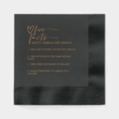 Gold and Black Script Calligraphy Wedding Fun Fact Folie Servetten (Voorkant)