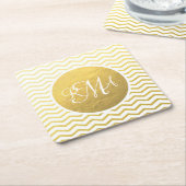 Gold and White Chevron Monogrammed Personalized Vierkante Kartonnen Onderzetter (Schuin)