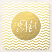Gold and White Chevron Monogrammed Personalized Vierkante Kartonnen Onderzetter (Voorkant)
