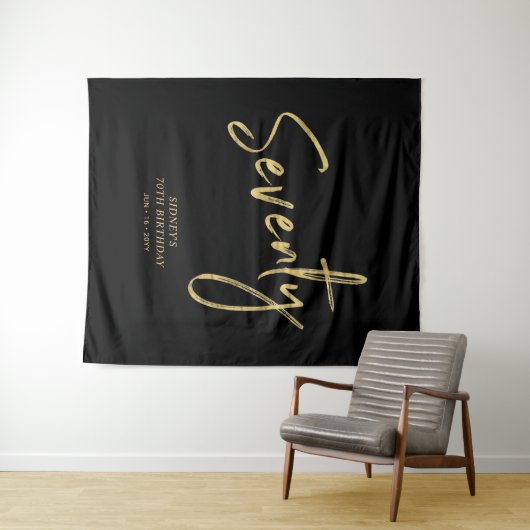 Gold & Black 70th Birthday Party Backdrop Wandkleed (In Situ (horizontaal))
