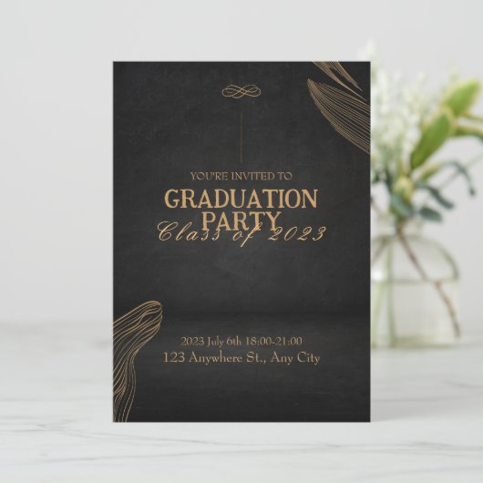Gold Black Elegant Graduation Party Invitation (Debout devant)