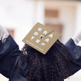 Gold Bold AFSTUDEREN Letters en Pet Afstuderen