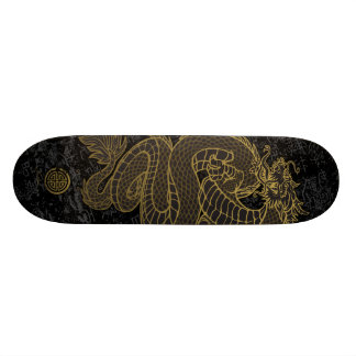 Gold Chinese draak op zwart Skateboard