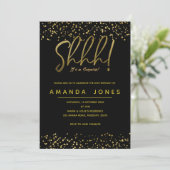 Gold Confetti Surprise Birthday Party Invitation Kaart (Staand voorkant)