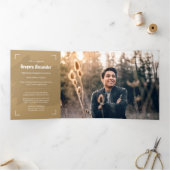 Gold Edgy Abstract Afstuderen penseelfoto's Drieluik Uitnodiging (Binnen)