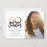 Gold faire 60 look bonne photo invitation annivers<br><div class="desc">Faire 60 look,  soixante et fabuleuse bonne invitation d'anniversaire photo. Texte de script moderne monochrome et design d'effet or. Partie d'une collection.</div>