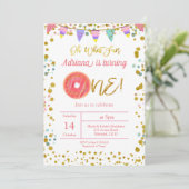 Gold First Birthday Party Donut Theme Invitation Kaart (Staand voorkant)
