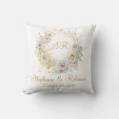 Gold Floral Monogram Logo Wedding Gift Kussen (Voorkant)