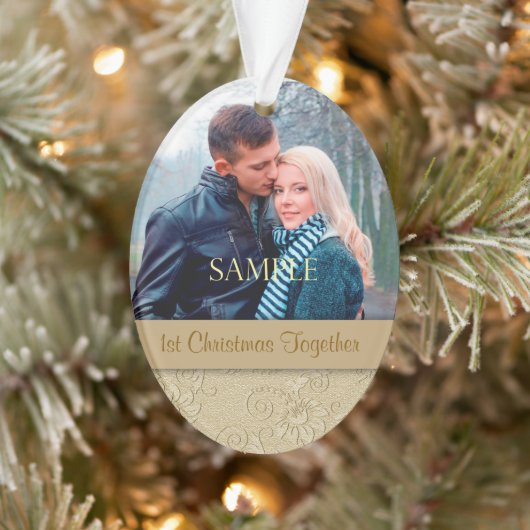 Gold Floral Swirl Eerste Kerstmis Sjabloon Ornament (Boom)